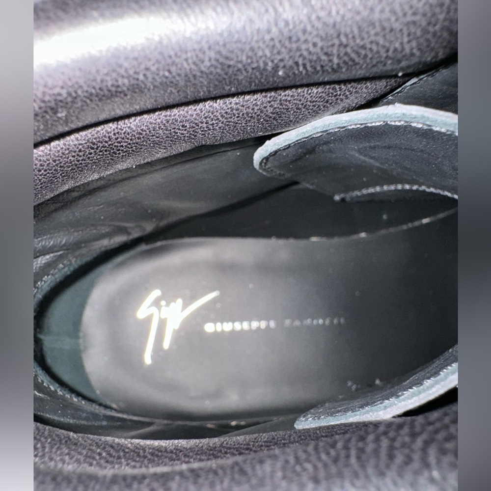 Giuseppe Zanotti Men’s leather boots - Picture 8 of 11
